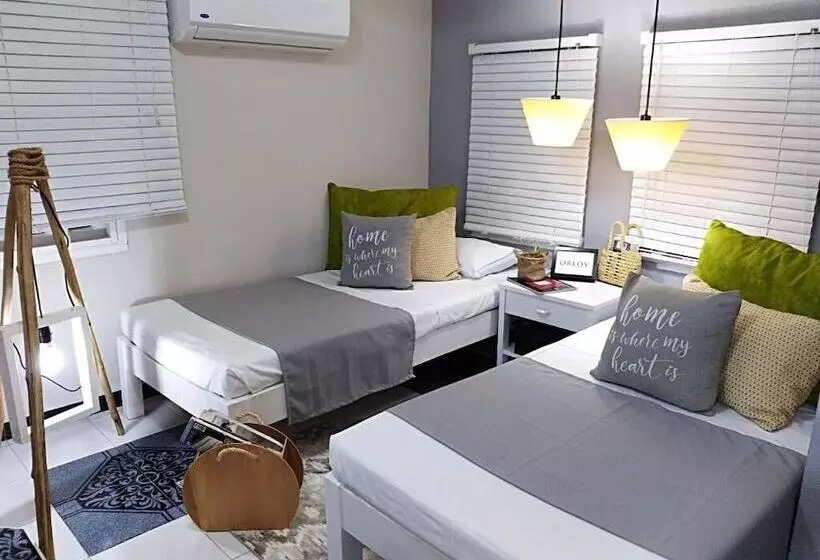 ペンション Hostal Katia