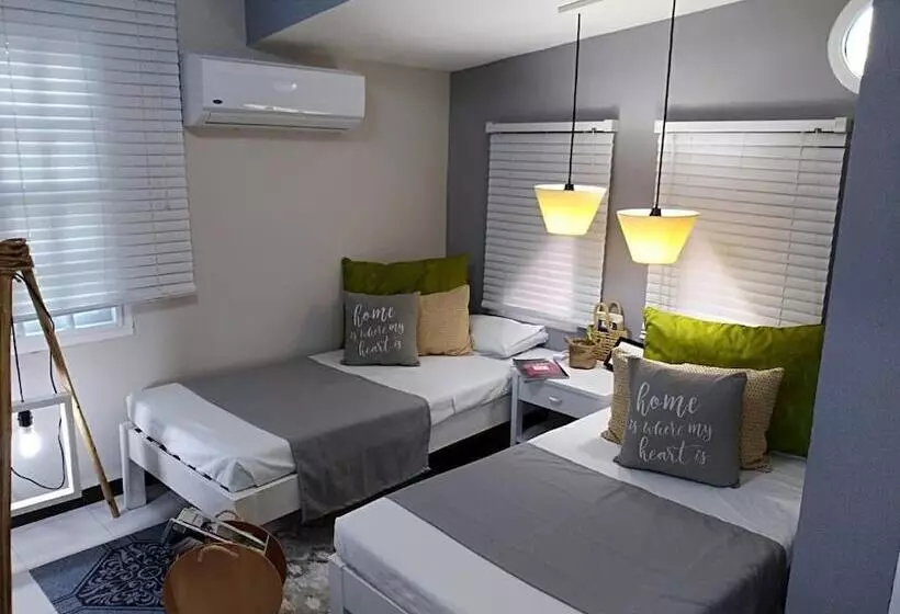 ペンション Hostal Katia