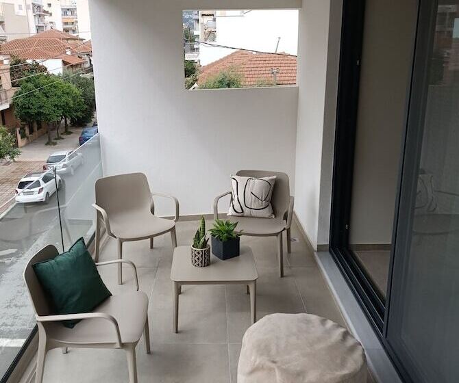 پانسیون Luaz Suites Volos Center