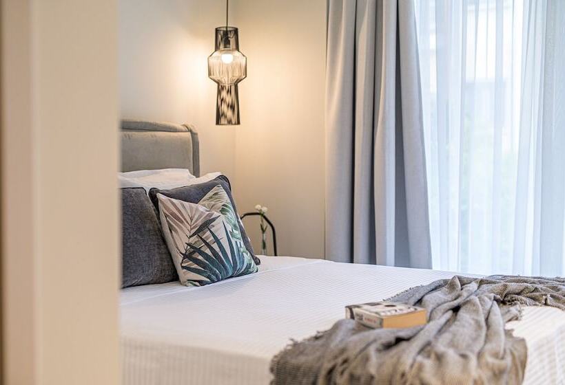 پانسیون Luaz Suites Volos Center