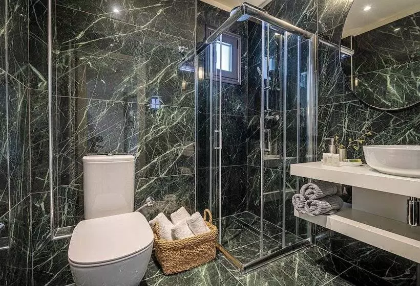Majatalo Luaz Suites Volos Center