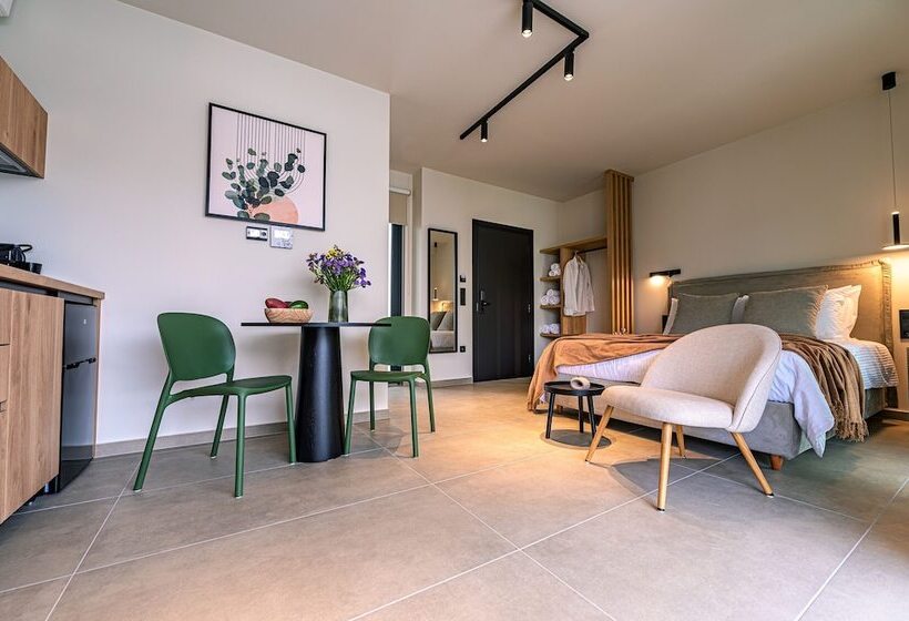 پانسیون Luaz Suites Volos Center