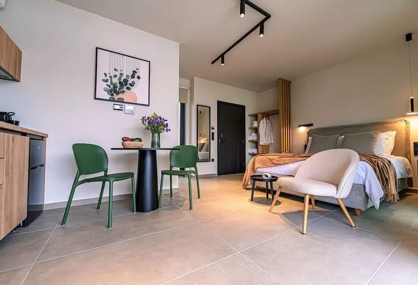 Majatalo Luaz Suites Volos Center