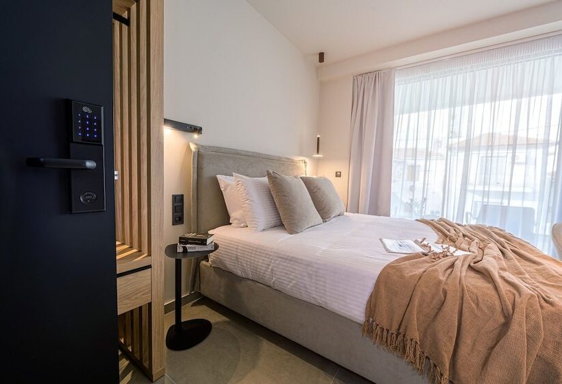 پانسیون Luaz Suites Volos Center