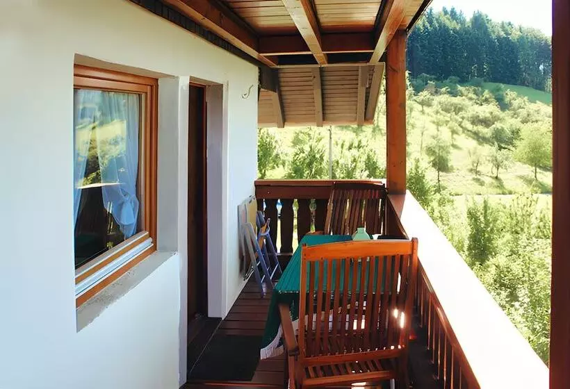 Majatalo Room In Guest Room   Double Room Linden Blossom