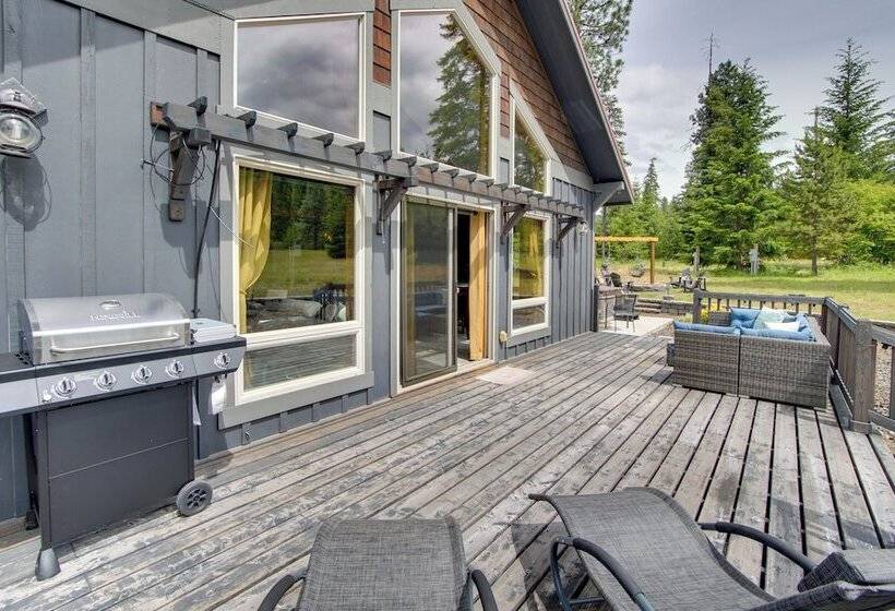 Hot Tub & Fire Pit: Cle Elum Escape!