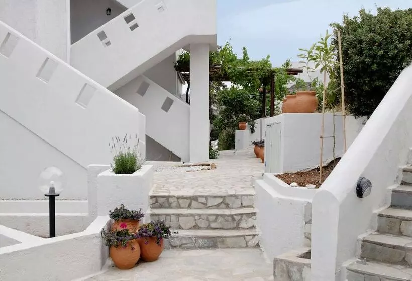 Thalia Bloom Villa Apartments