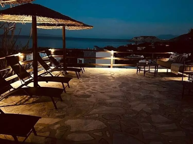 Thalia Bloom Villa Apartments