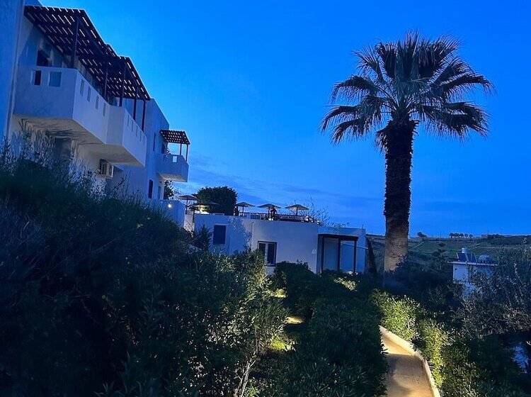 Thalia Bloom Villa Apartments