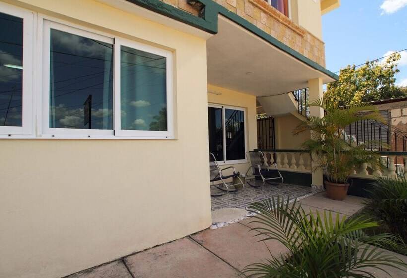 پانسیون Casa Yaima