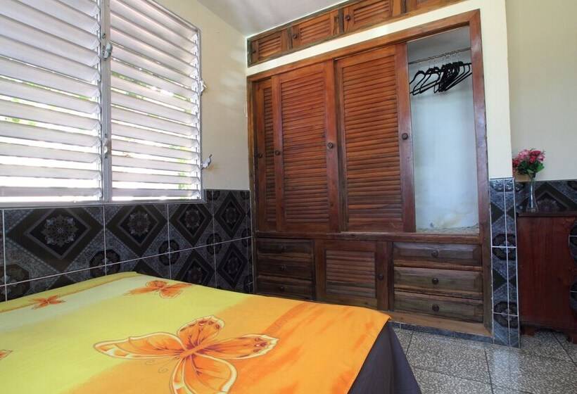 پانسیون Casa Yaima