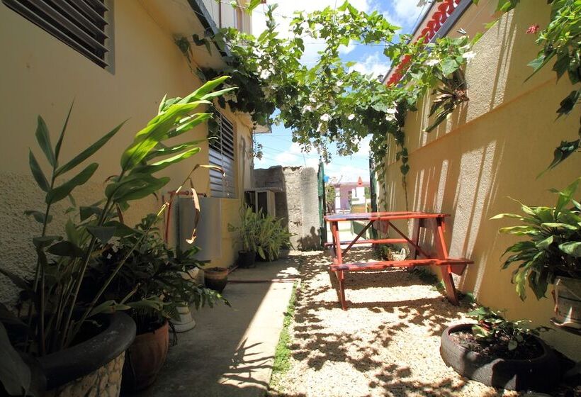 پانسیون Casa Yaima