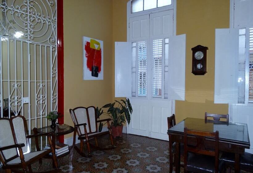 پانسیون Hostal Colibri Azul