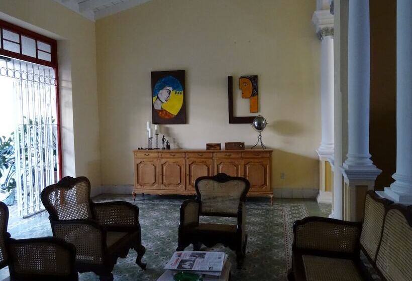 پانسیون Hostal Colibri Azul