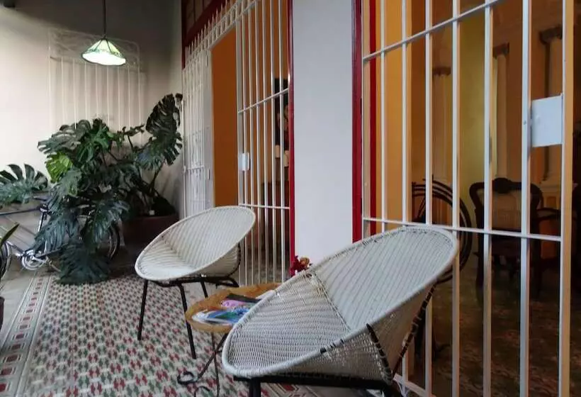 پانسیون Hostal Colibri Azul