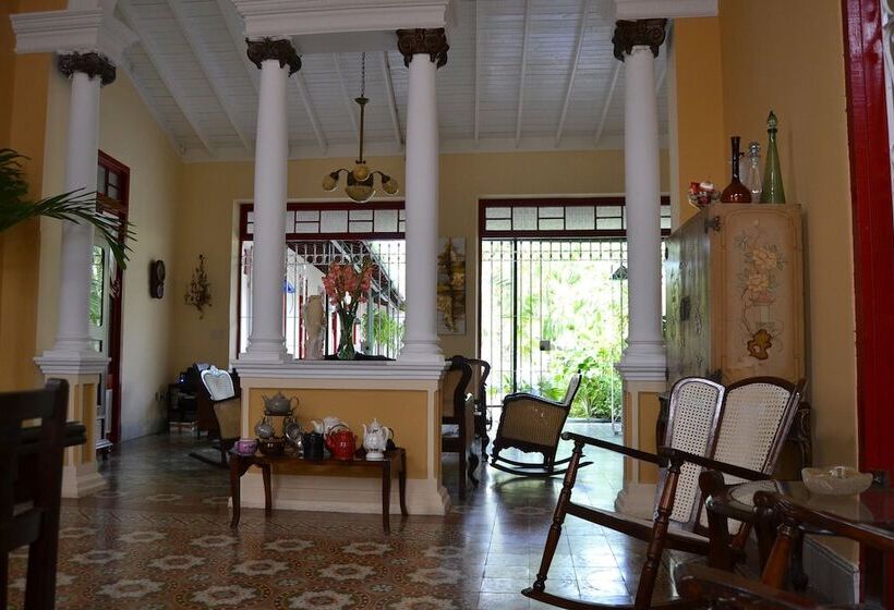 پانسیون Hostal Colibri Azul