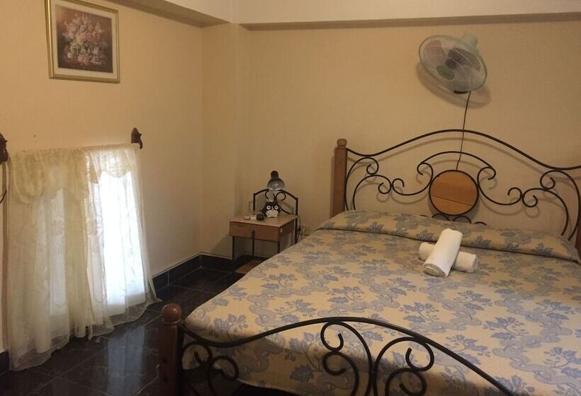 پانسیون Casa Fidel Y Analidys