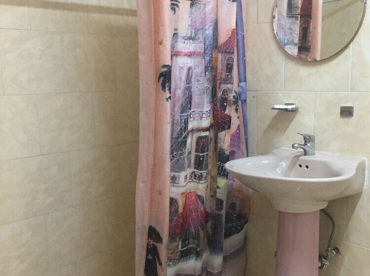 پانسیون Casa Fidel Y Analidys