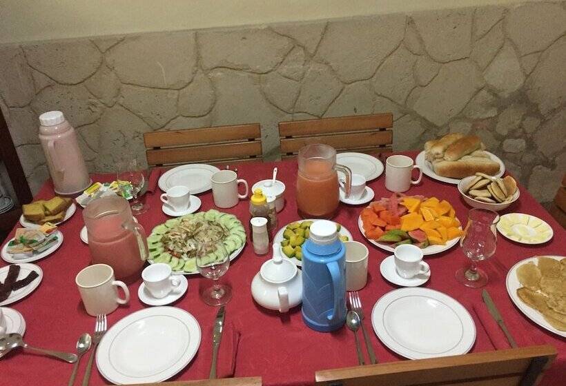 پانسیون Casa Fidel Y Analidys