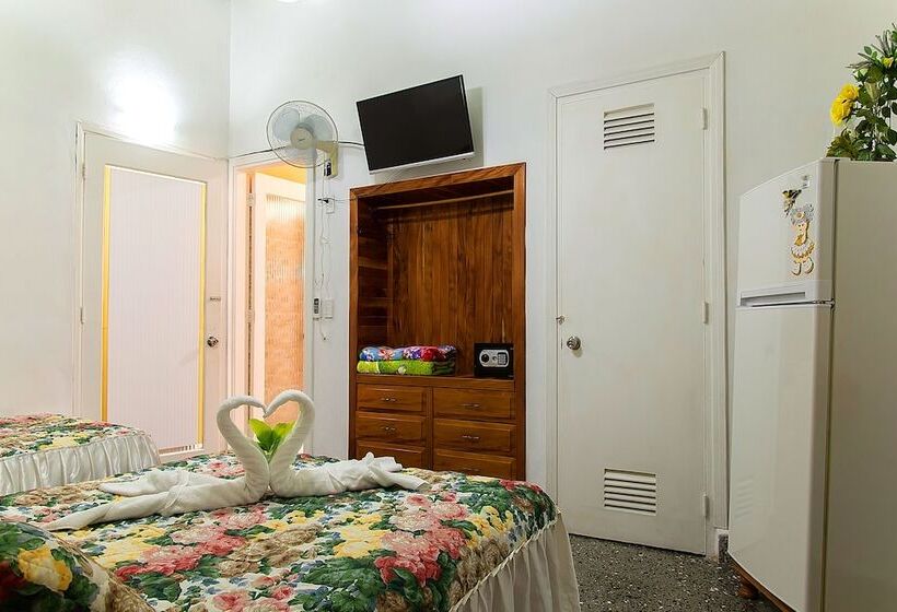 Majatalo Hostal Yakelyn