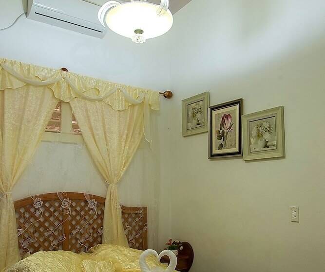 Majatalo Hostal Yakelyn