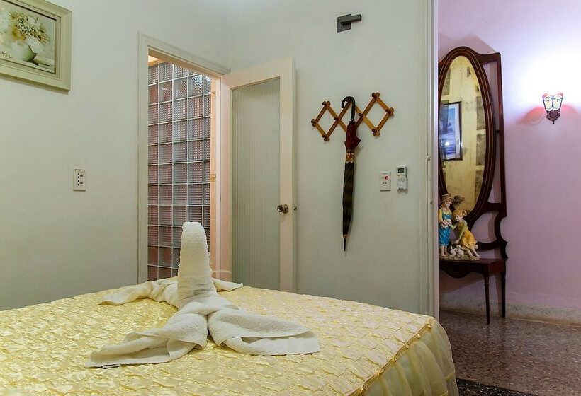 Majatalo Hostal Yakelyn