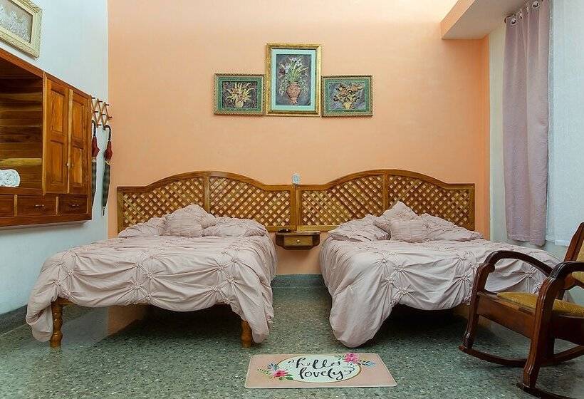 Majatalo Hostal Yakelyn