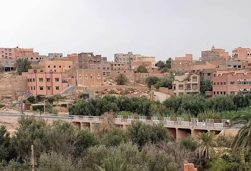 ペンション Riad Taourirte