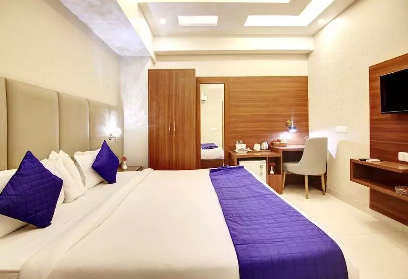Marks Hotel & Banquet