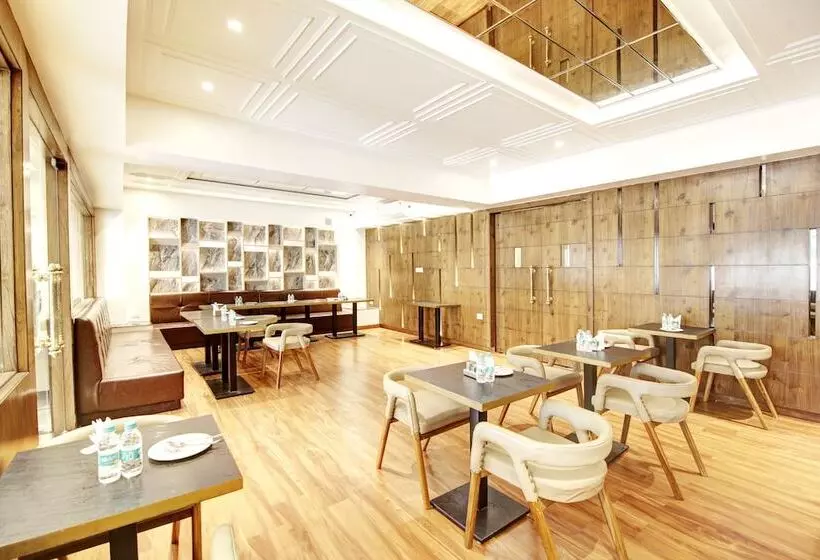 Marks Hotel & Banquet