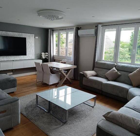 ペンション Olympique House