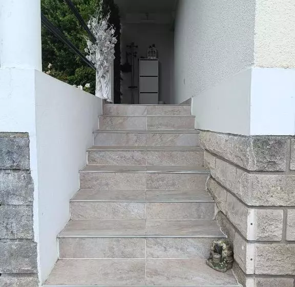 ペンション Olympique House