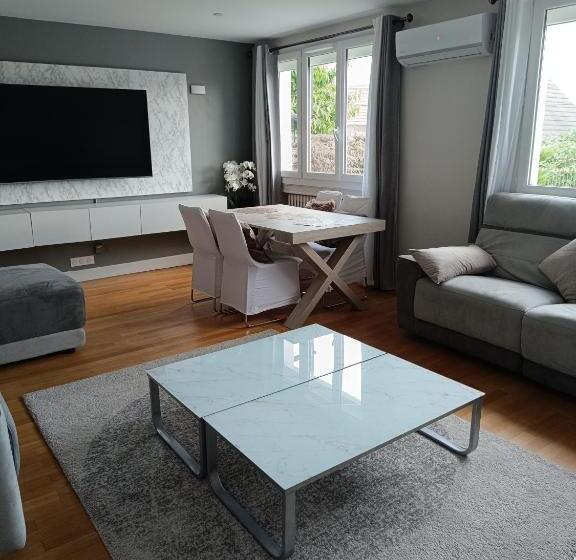 ペンション Olympique House