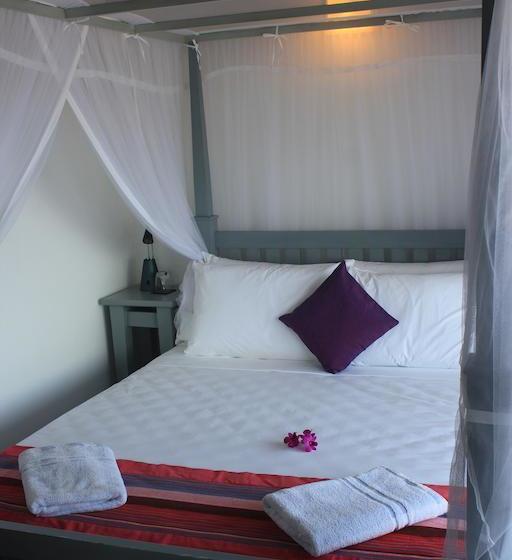 ベッドアンドブレックファースト Eka Beach