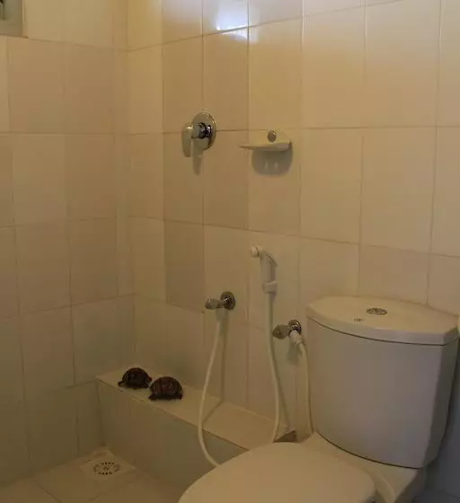 Aamiaismajoitus (B&B) Eka Beach