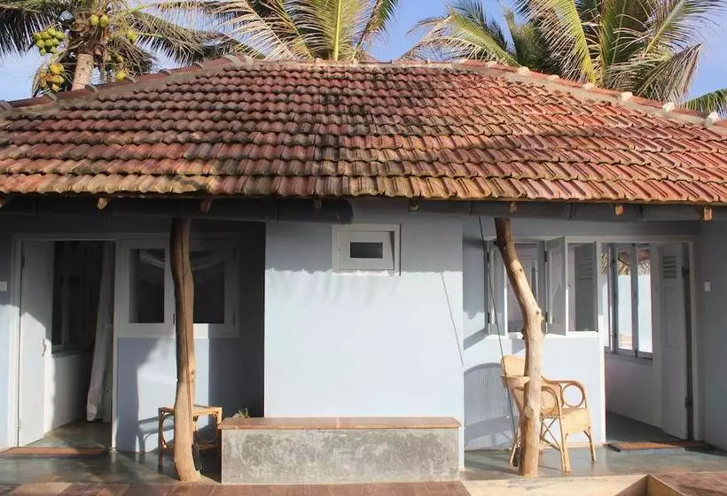 Aamiaismajoitus (B&B) Eka Beach