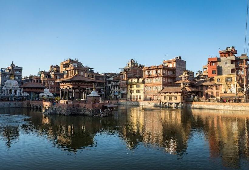 تختخواب و صبحانه Tajaa Pha The Heritage Home