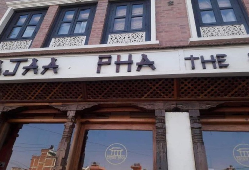 تختخواب و صبحانه Tajaa Pha The Heritage Home