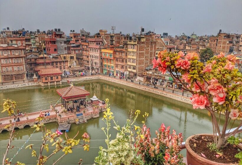 تختخواب و صبحانه Tajaa Pha The Heritage Home