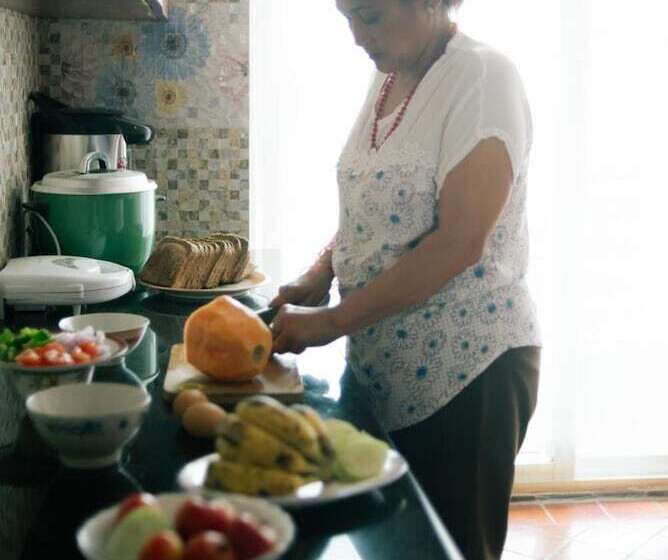 تختخواب و صبحانه Tajaa Pha The Heritage Home