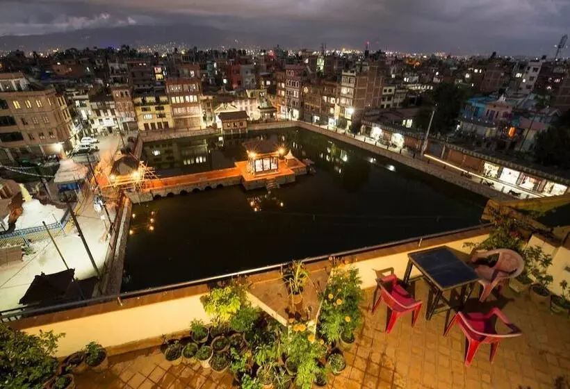 تختخواب و صبحانه Tajaa Pha The Heritage Home