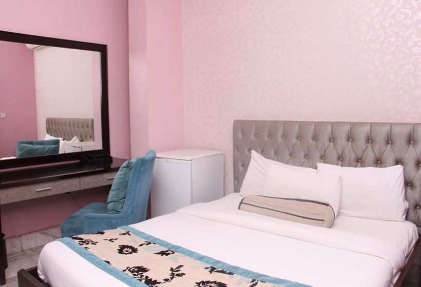 Emirates International Hotel & Suites