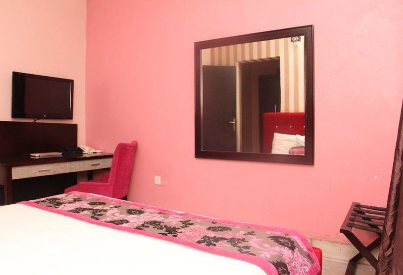 Emirates International Hotel & Suites