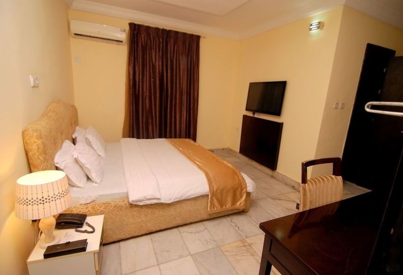 Emirates International Hotel & Suites