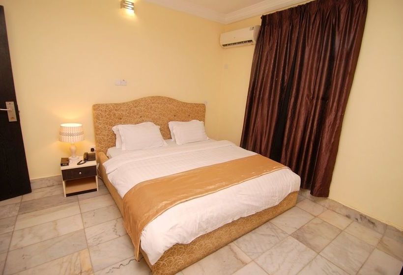 Emirates International Hotel & Suites