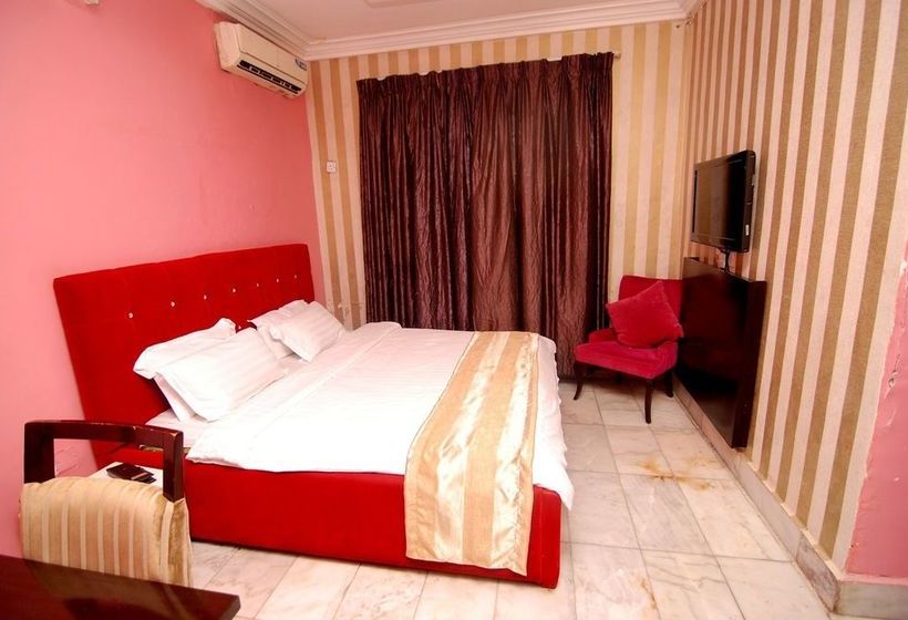 Emirates International Hotel & Suites