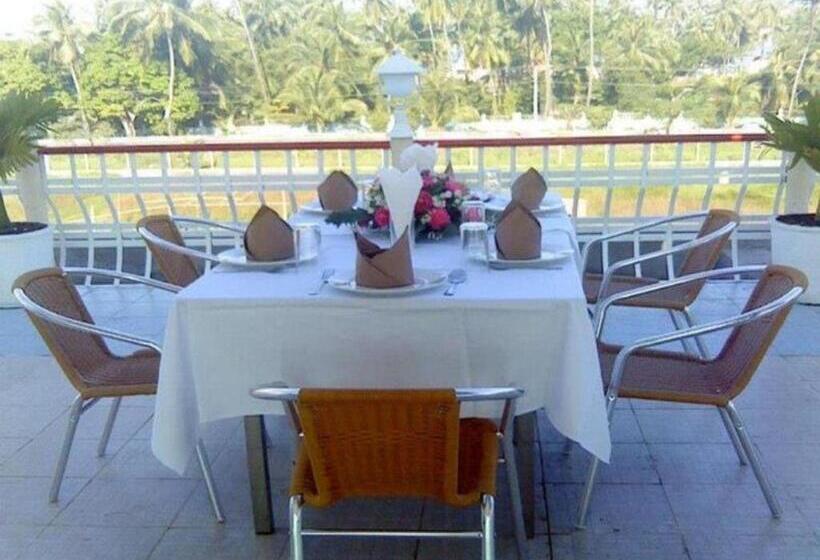 هتل Alliance Resort