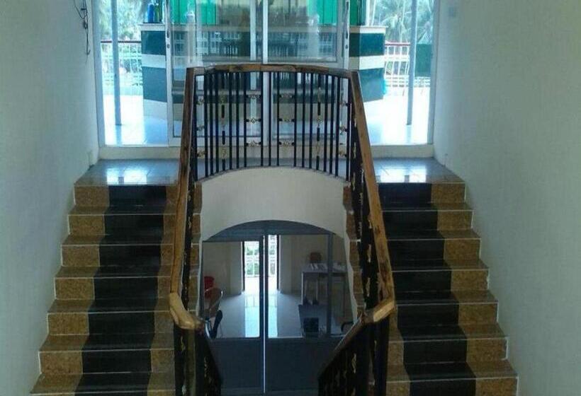 هتل Alliance Resort