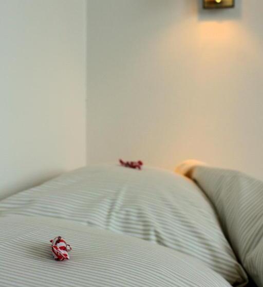 בית מלון כפרי Alvariini