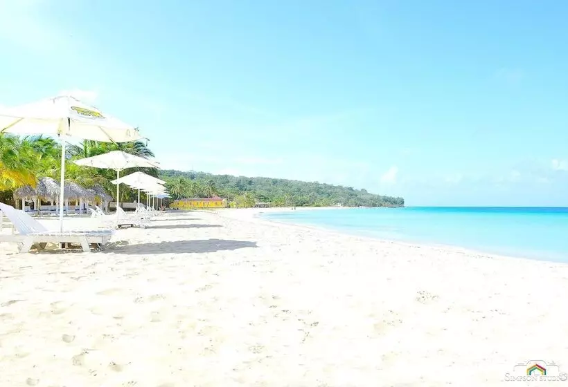 ホテル Arenas Beach
